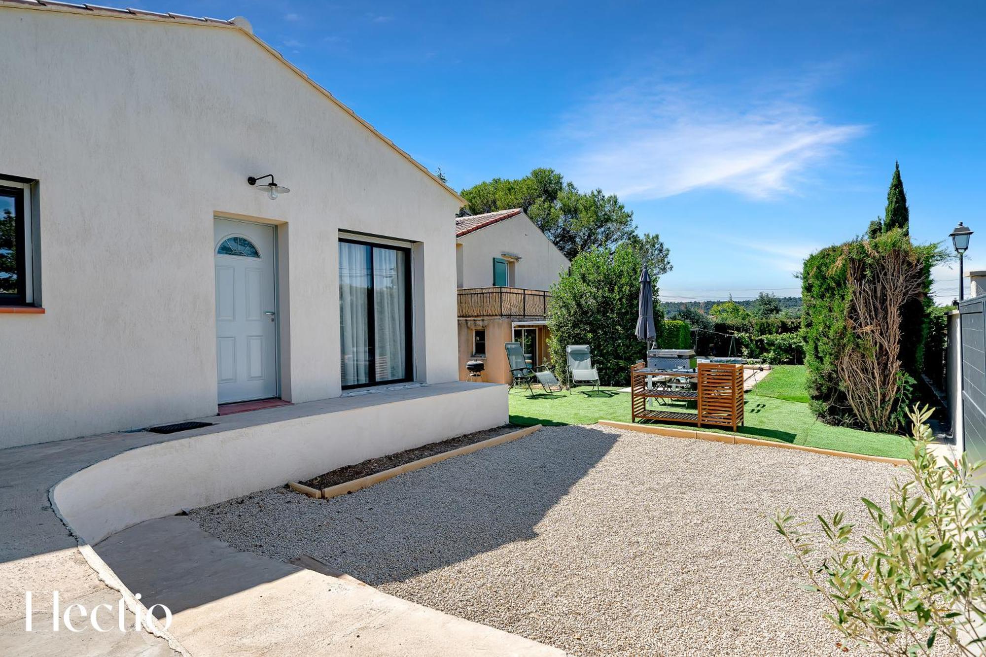 Villa Oliveda - Piscine & Salon Cinema Lourmarin Exteriér fotografie