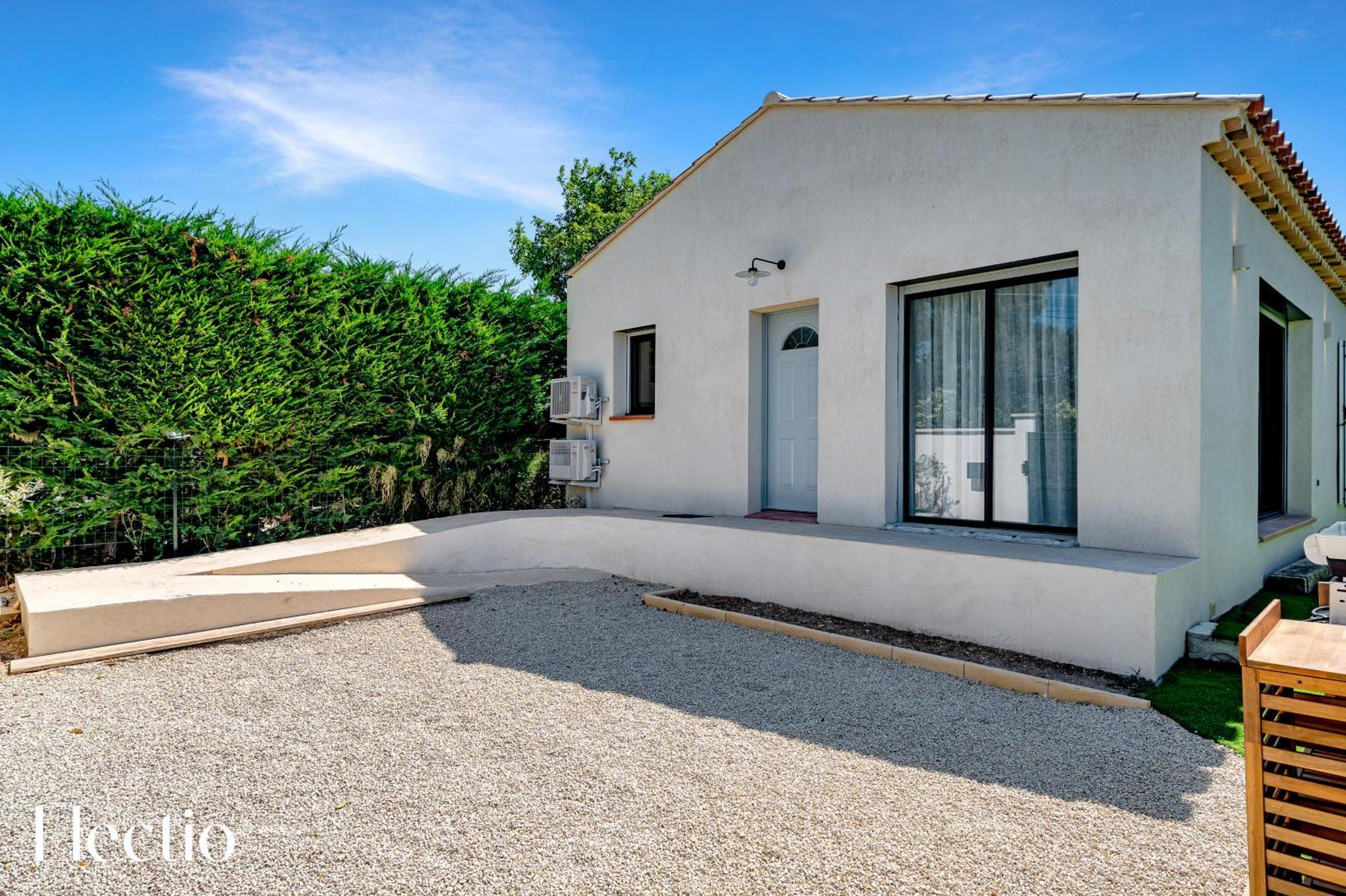 Villa Oliveda - Piscine & Salon Cinema Lourmarin Exteriér fotografie